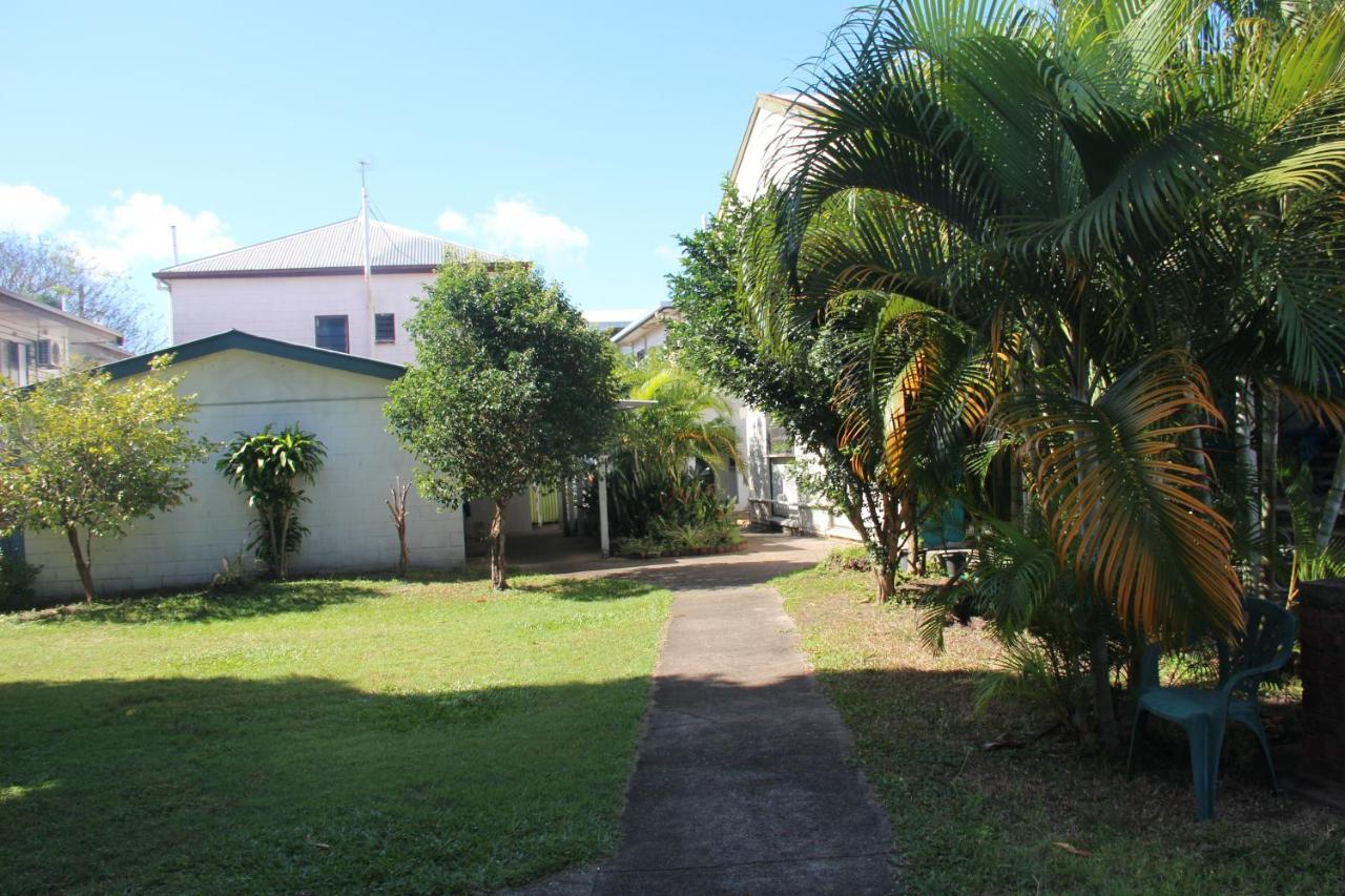 Asylum Cairns Share House Exterior foto